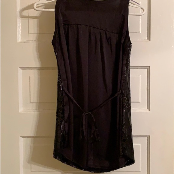 Sequin Top - Picture 2 of 3